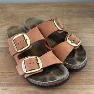 Birkenstock Womens Big Buckle Arizona Sandals in Copper Suede with Gold Buckles